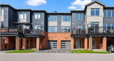 805 Kiniw Private, Manor Park - Cardinal Glen And Area, On K1k 4z4