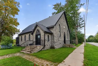 12 Maple Street, South Glengarry, On K0c 1n0