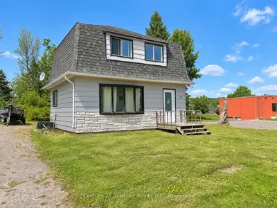 5 Steele Avenue, Red Rock, On P0t 2p0