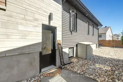 2565 Page Road, Orleans - Convent Glen And Area, On K1w 1e5