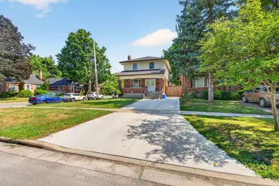 569 Cheapside Street, London East, On N5y 3x7