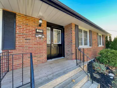 271 Chelsea Road, Kingston, On K7m 3z3