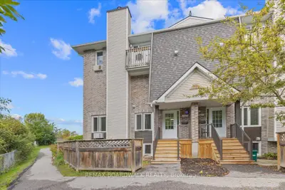 7 Timberview Way 6, Bells Corners And South To Fallowfield, On K2h 9m5