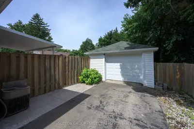 1852 AVALON Street, London East, ON N5W 3G8