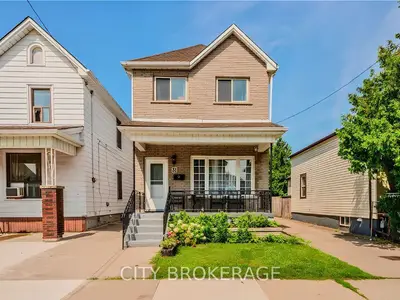 31 Kinrade Avenue, Hamilton, On L8l 6l5