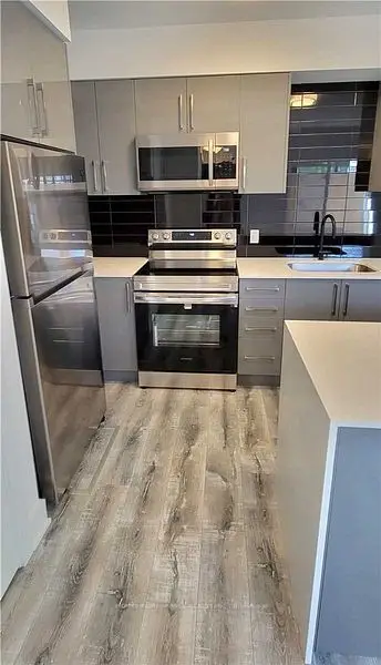 6065 Mcleod Road 102, Niagara Falls, On L2g 0z7
