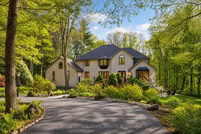 18 Elder Crescent, Hamilton, On L0r 1r0