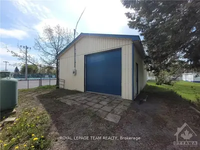 561 St-philippe Street 3, Alfred And Plantagenet, On K0b 1a0