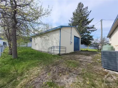 561 St-philippe Street 3, Alfred And Plantagenet, On K0b 1a0