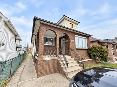 1102 Langlois Avenue 1102, Windsor, On N9a 2h5