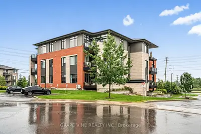 190 BOUNDSTONE Way 105, Kanata, ON K2T 0M9
