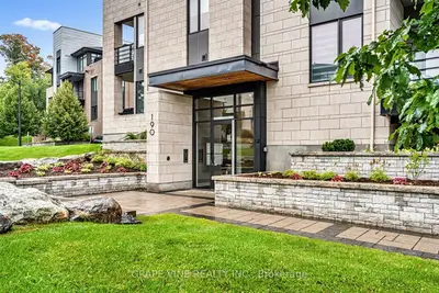 190 BOUNDSTONE Way 105, Kanata, ON K2T 0M9