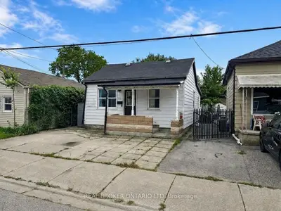 563 South Street S, London East, On N6b 1c5
