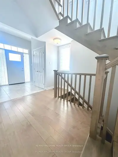 863 Snowdrop Crescent, Blossom Park - Airport And Area, On K1t 0x7