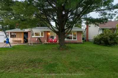 763 Eastwood Avenue, North Bay, On P1b 7v4