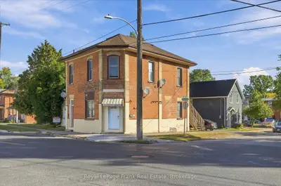 226 Lake Street, Peterborough, On K9j 3j1