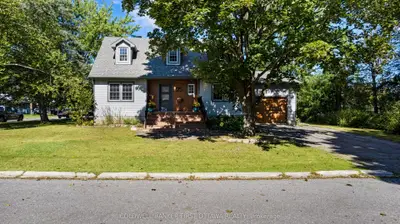25 ROBERT Road, Perth, ON K7H 3L2