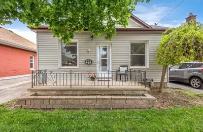 16 Ruth Street, Brantford, On N3s 1l6
