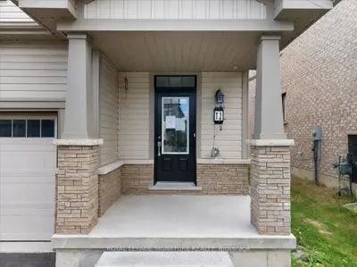 11 Amos Avenue, Brantford, On N3t 0v4