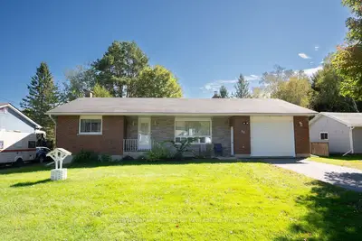 31 Queen Street, Sundridge, On P0a 1y0