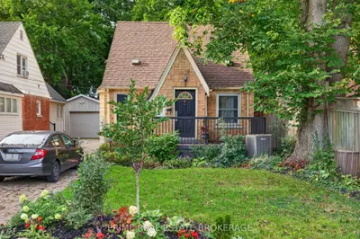 586 Cheapside Street, London East, On N5y 3x8