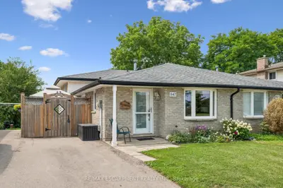 847 Doon Village Road, Kitchener, On N2p 1a1