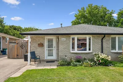 847 Doon Village Road, Kitchener, On N2p 1a1