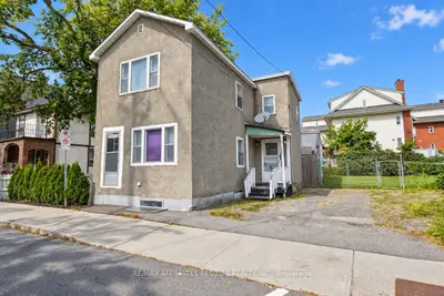 321 Savard Avenue, Vanier And Kingsview Park, On K1l 7s1