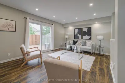 124 Gosling Gardens 37, Guelph, On N1g 5k6