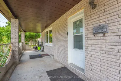 876 Pinecrest Road, Britannia Heights - Queensway Terrace N And Area, On K2b 6b2