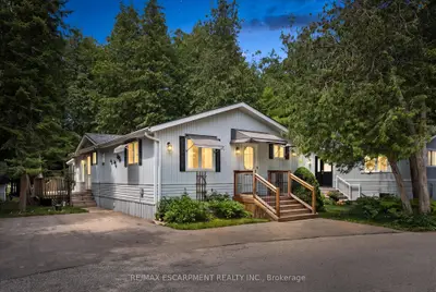 4 Spruce Avenue, Puslinch, On N1h 6h9