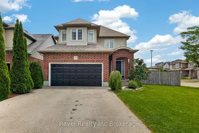 762 Frontenac Crescent, Woodstock, On N4v 0b1
