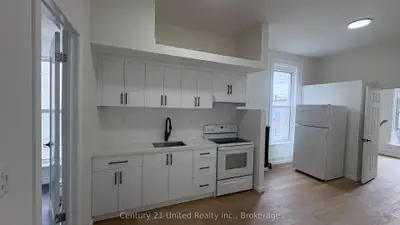 172.5 Hunter Street W 9, Peterborough, On K9h 2l2