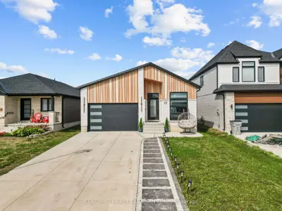 17 Sheldabren Street, North Middlesex, On N0m 1a0
