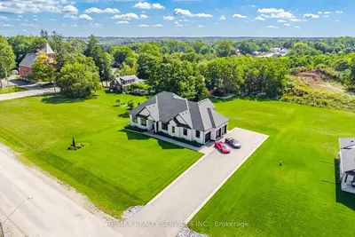 56 Augustus Street, Brant, On N0e 1r0