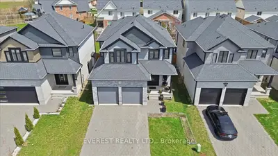 2149 Tokala Trail, London North, On N6g 0z7