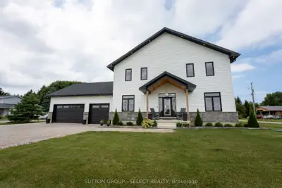 33977 Kildeer Drive, Bluewater, On N0m 1n0