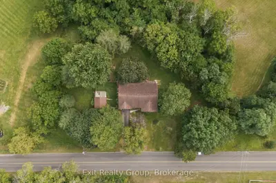 31 Ridge Road, Prince Edward County, On K0k 2t0