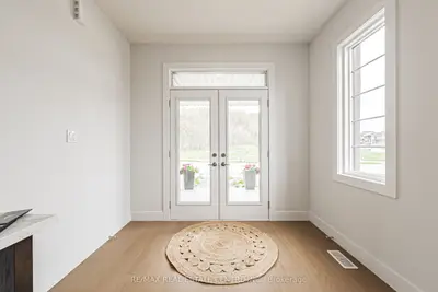546 Benninger Drive, Kitchener, On N2e 0c9