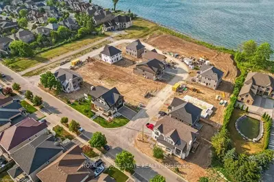 100 Watershore Drive 19, Hamilton, On L8e 0c1