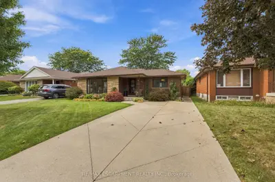 22 Sycamore Street, Hamilton, On L8t 3n7
