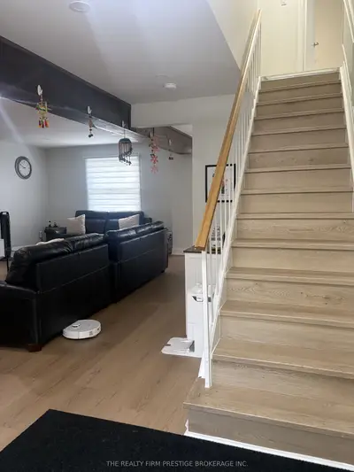 612 Fox Mill Place Main/upper, London South, On N6j 2b2