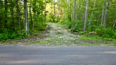 279 Barney's Boulevard, Northern Bruce Peninsula, On N0h 1z0