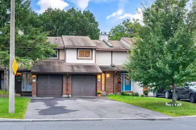 121 Castlefrank Road 15, Kanata, On K2l 2y1