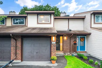 121 Castlefrank Road 15, Kanata, On K2l 2y1