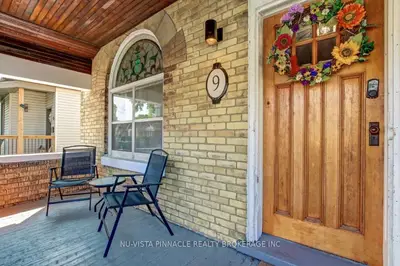 9 Sycamore Street, London East, On N5z 1k6