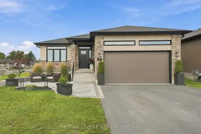 61 Hastings Park Drive, Belleville, On K8p 0h7