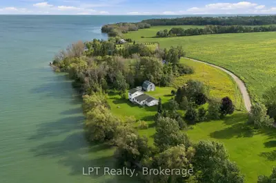 159 Point Pleasant Lane, Prince Edward County, On K0k 2t0