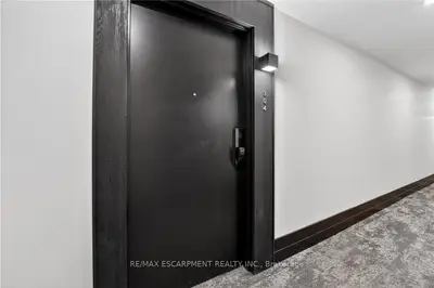 461 Green Road 304, Hamilton, On L8e 0l5