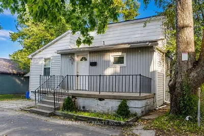 4 HENRY Street, London East, ON N6B 2L7